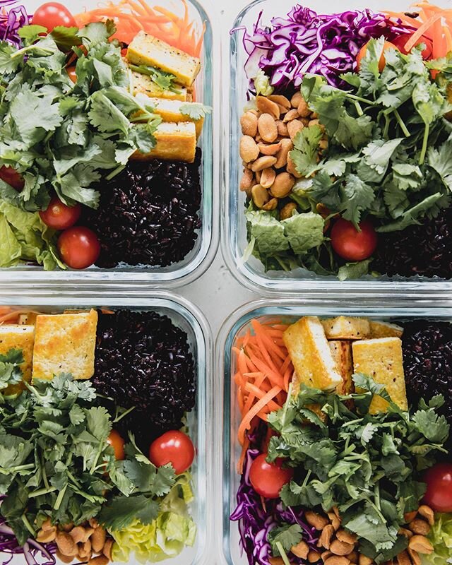 Who&rsquo;s ready for a new #mealprep lunch bowls recipe?  It&rsquo;s such a good feeling to have lunches prepped and ready to go!  It makes making healthier choices so much easier.  There is a certain magic in pre-planning that makes the healthier decision a no brainer.  Have you ever heard of decision fatigue? Decision fatigue is difficulty in making a good decision experienced as a result of the number of decisions one needs to make.⁣⁣
⁣⁣
We make approximately 35,000 decisions per day!  To do this, or do that, or drive this way to work, or order a smoothie or sandwich, or when to stop for gas, or what project to start on at work, what to wear, or what to make for dinner.  It can be exhausting!  You can help yourself to make better decisions and reduce decision fatigue. ⁣⁣
⁣⁣
Here&rsquo;s one way you can do it.  Pick any area you would like to make better decisions in.  Next, identify what you can do to make your life easier/healthier/better.  This could be something like having your workout outfit packed and ready to go or having your lunches prepped and ready.  Lastly, do it!  Find an accountability partner to help you.  Keep the promise to yourself to do it.  The more you keep promises to yourself the more you are exercising your self love muscle and building your confidence.  When you make the healthier choice easier for yourself, you are more likely to go down that path again and again and again.  And this is how you build healthy habits. ⁣⁣
⁣⁣
Let me know if this was helpful to you!  If you would like some more in depth help and support from me, please DM me!  Here&rsquo;s to making healthier decisions and feeling #glowinglywell 🧡⁣⁣
⁣⁣
The video for these Thai Tofu Lunch Bowls is dropping tomorrow!