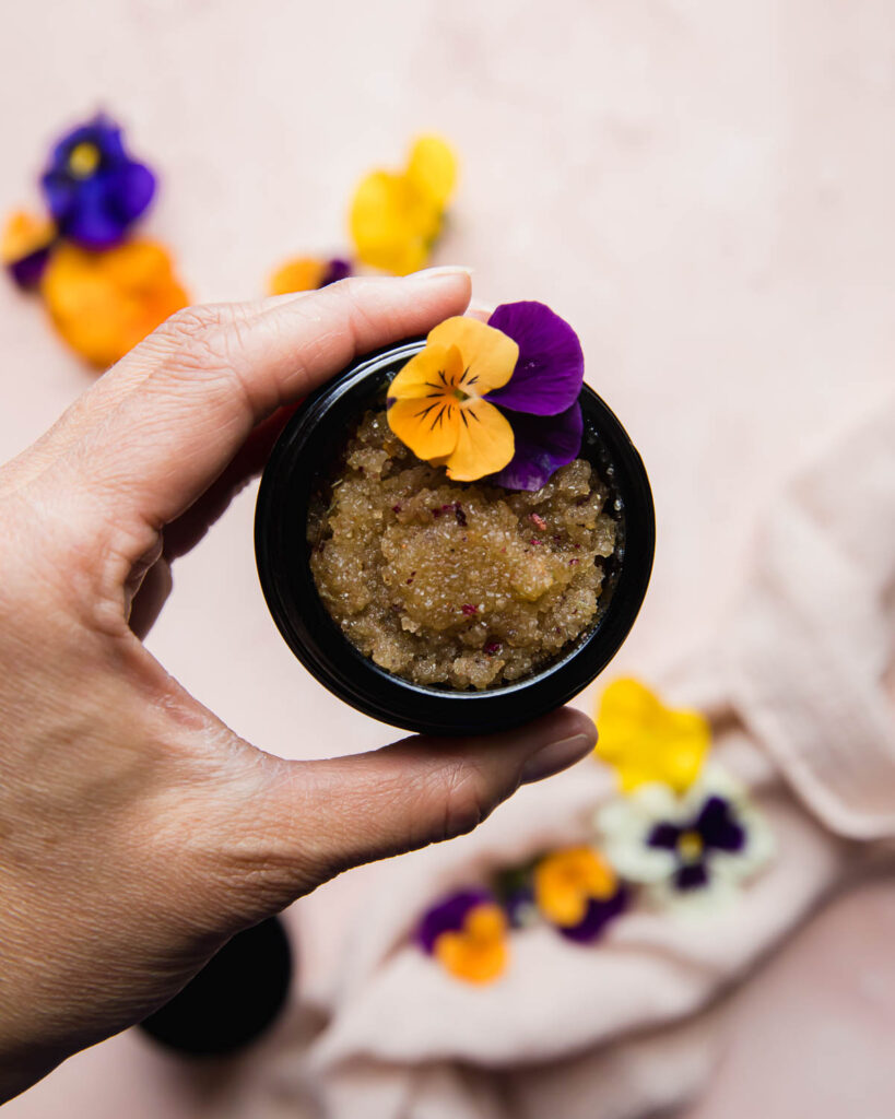 salt and sugar body scrub